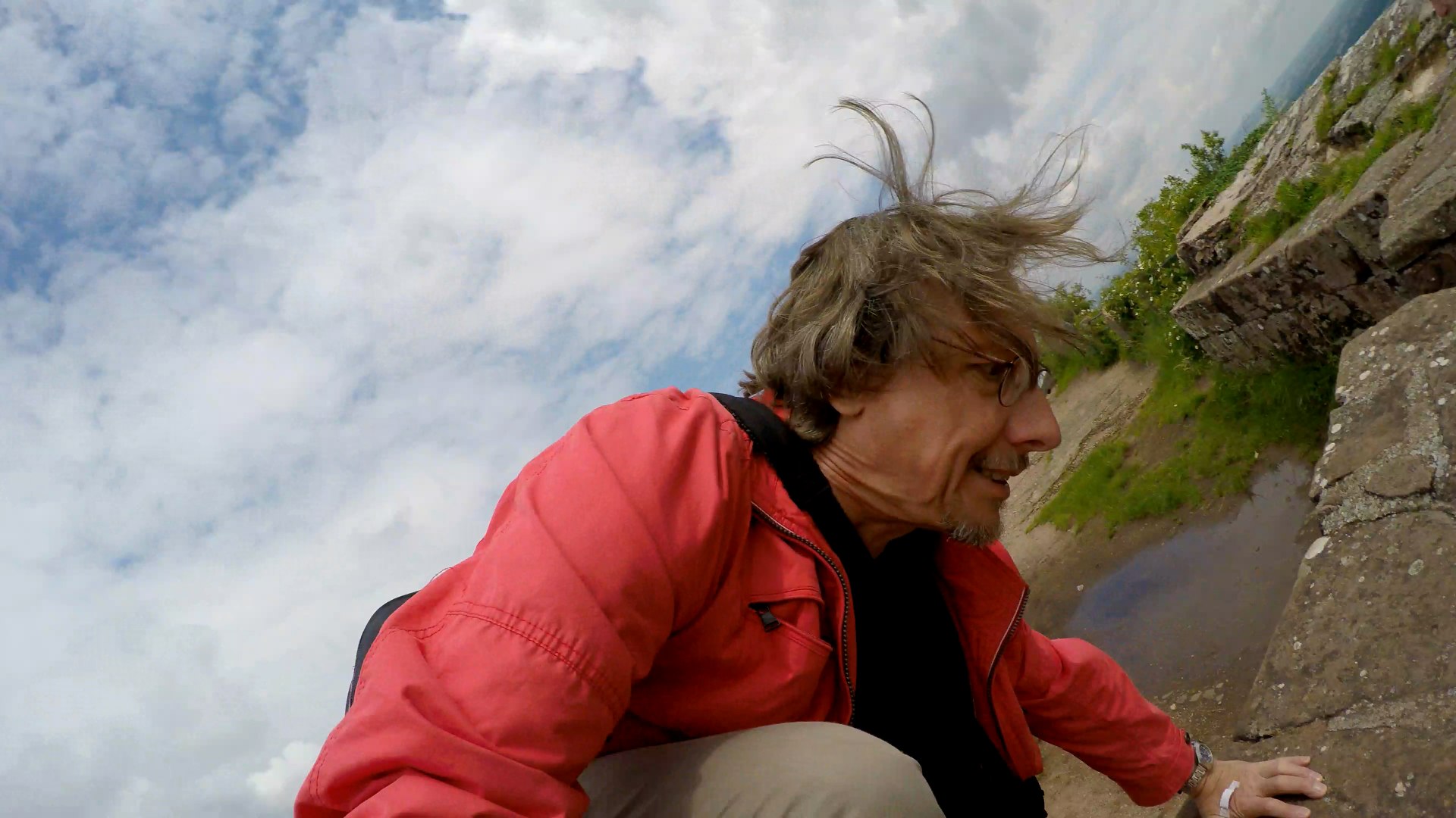 Bild  2016-06-12-1318.MP4 snapshot 01.24 [2016.06.17 23.44.19] wird geladen, bitte warten...